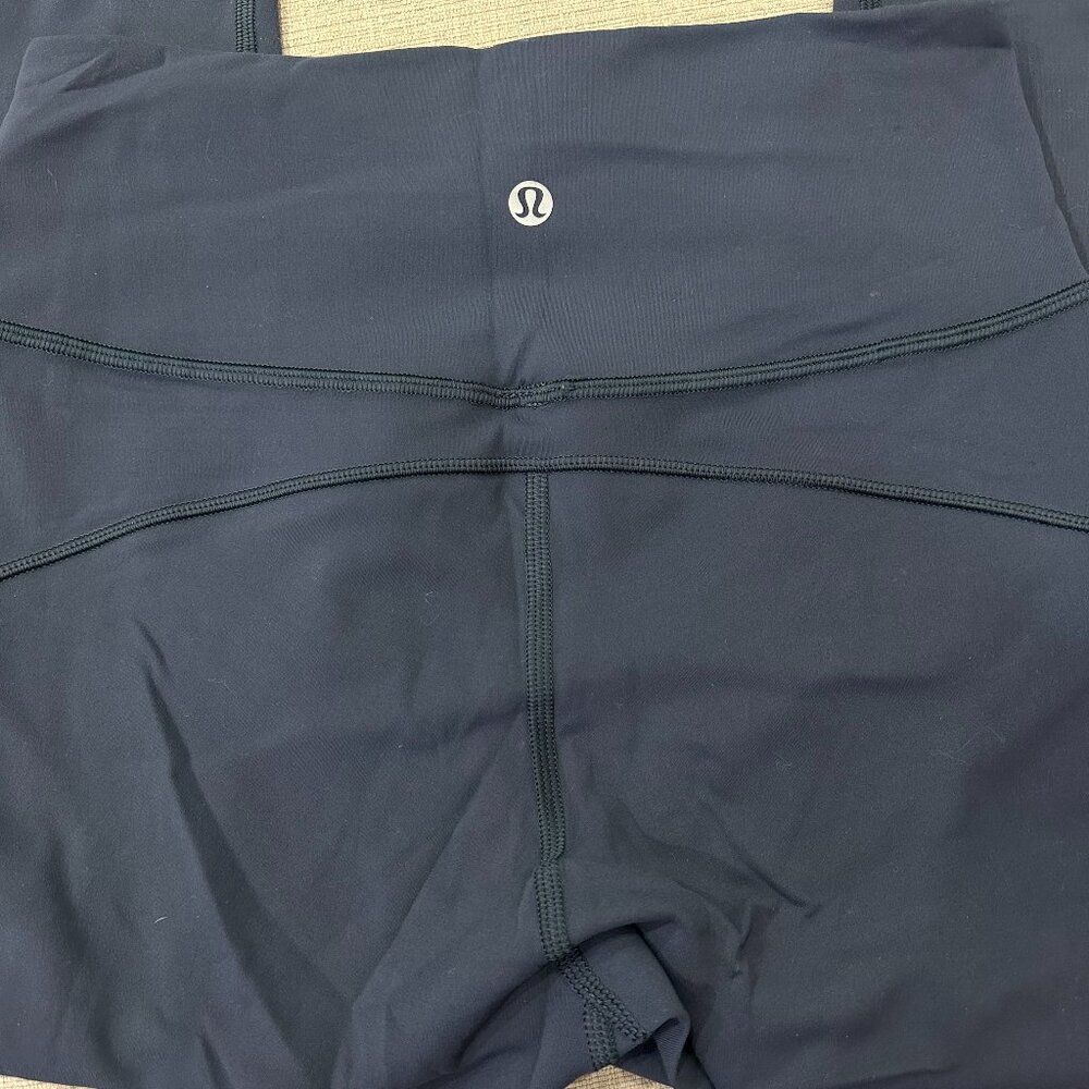 Lululemon In Movement Tight 25" - Picture 3 of 5